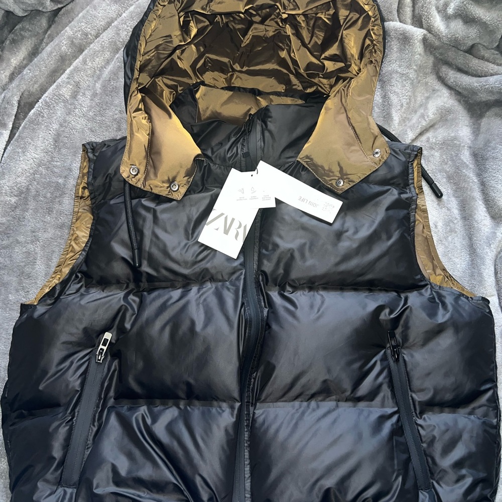 Zara black and olive vest brand new size large